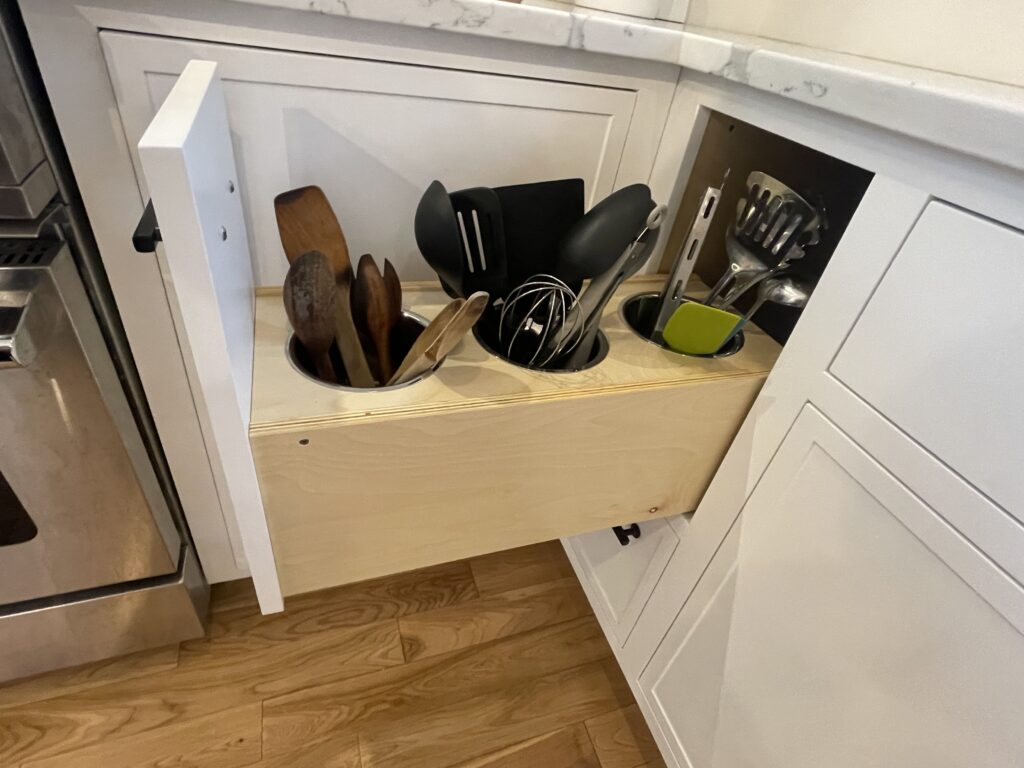 Remodeled Victoria rancher requiring new kitchen cabinets.
